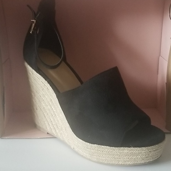 👉🏾SOLD💥 Wedges - Picture 5 of 7